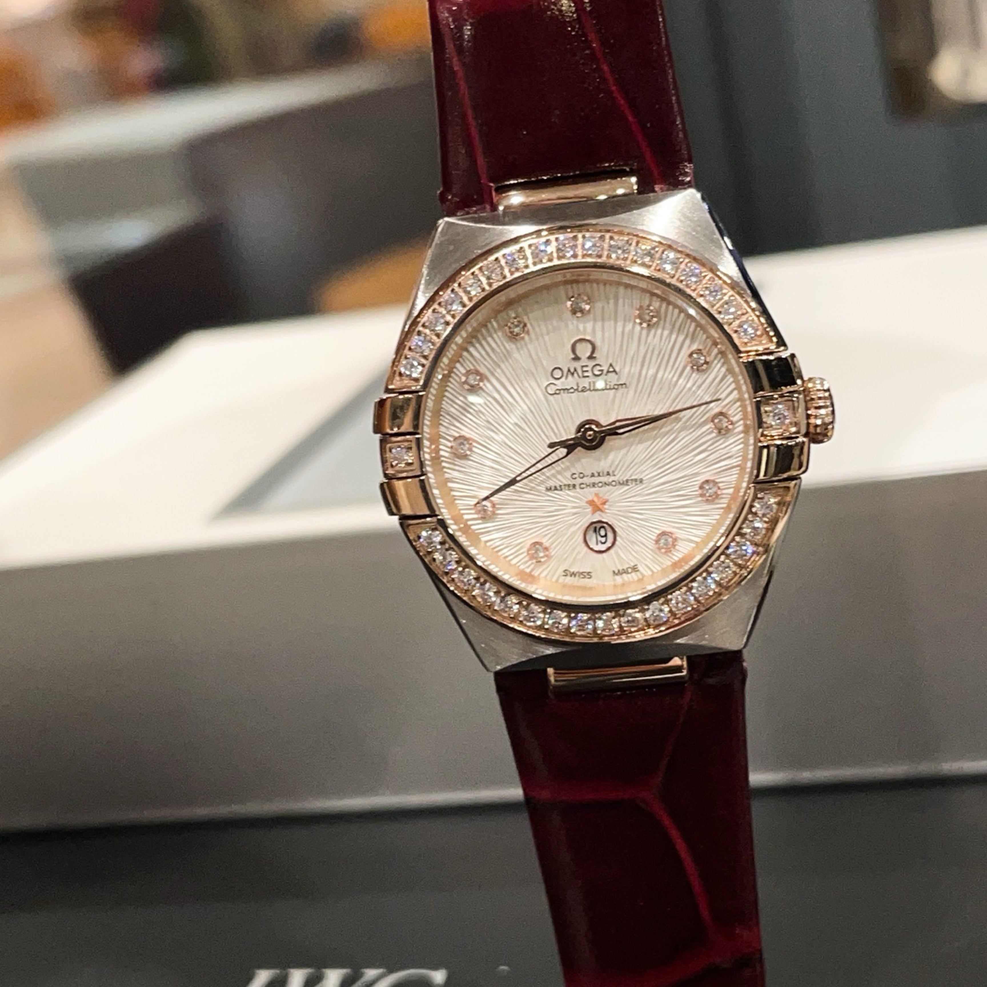 Omeg*- Fifth Generation Constellation Ladies' 29mm