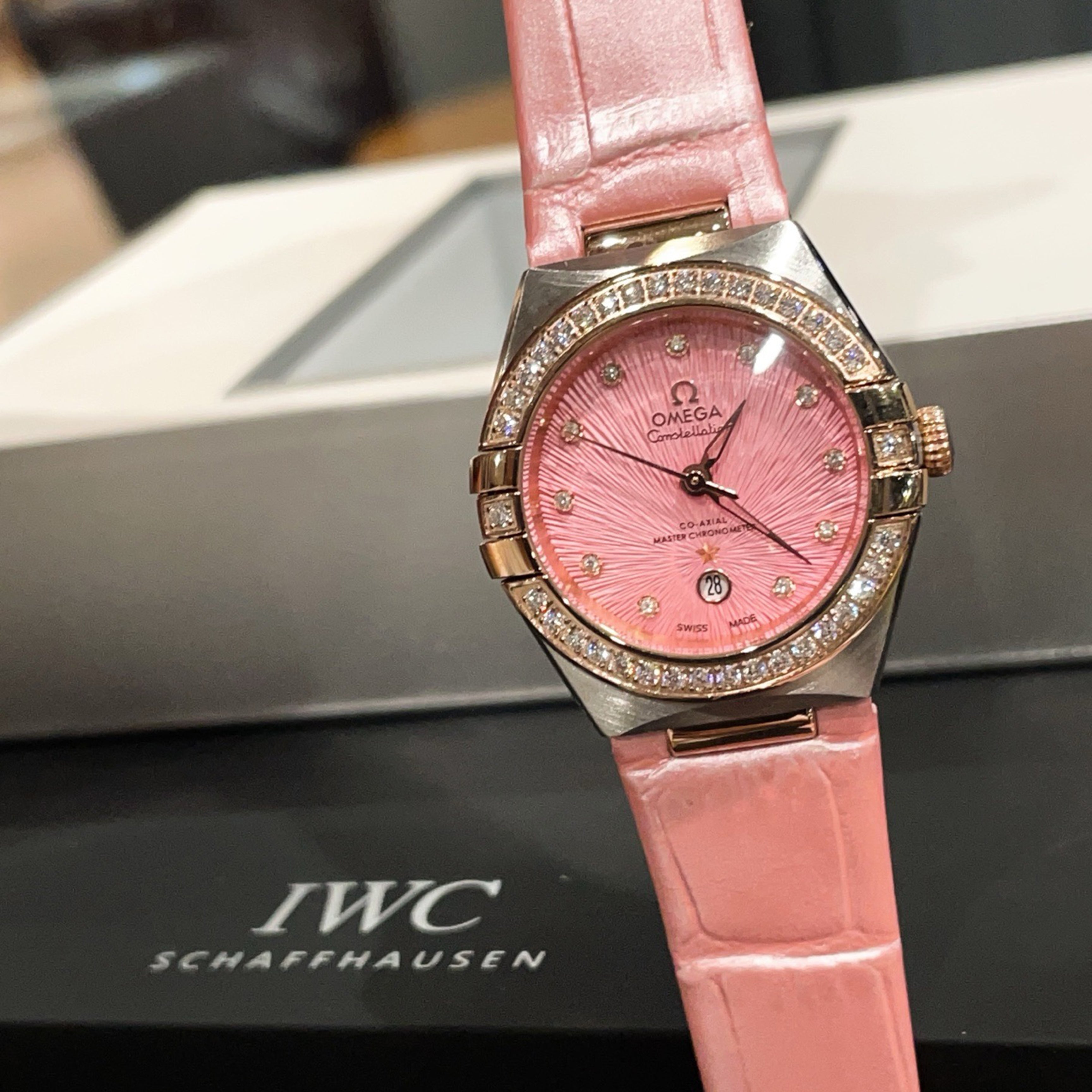 Omeg*- Fifth Generation Constellation Ladies' 29mm