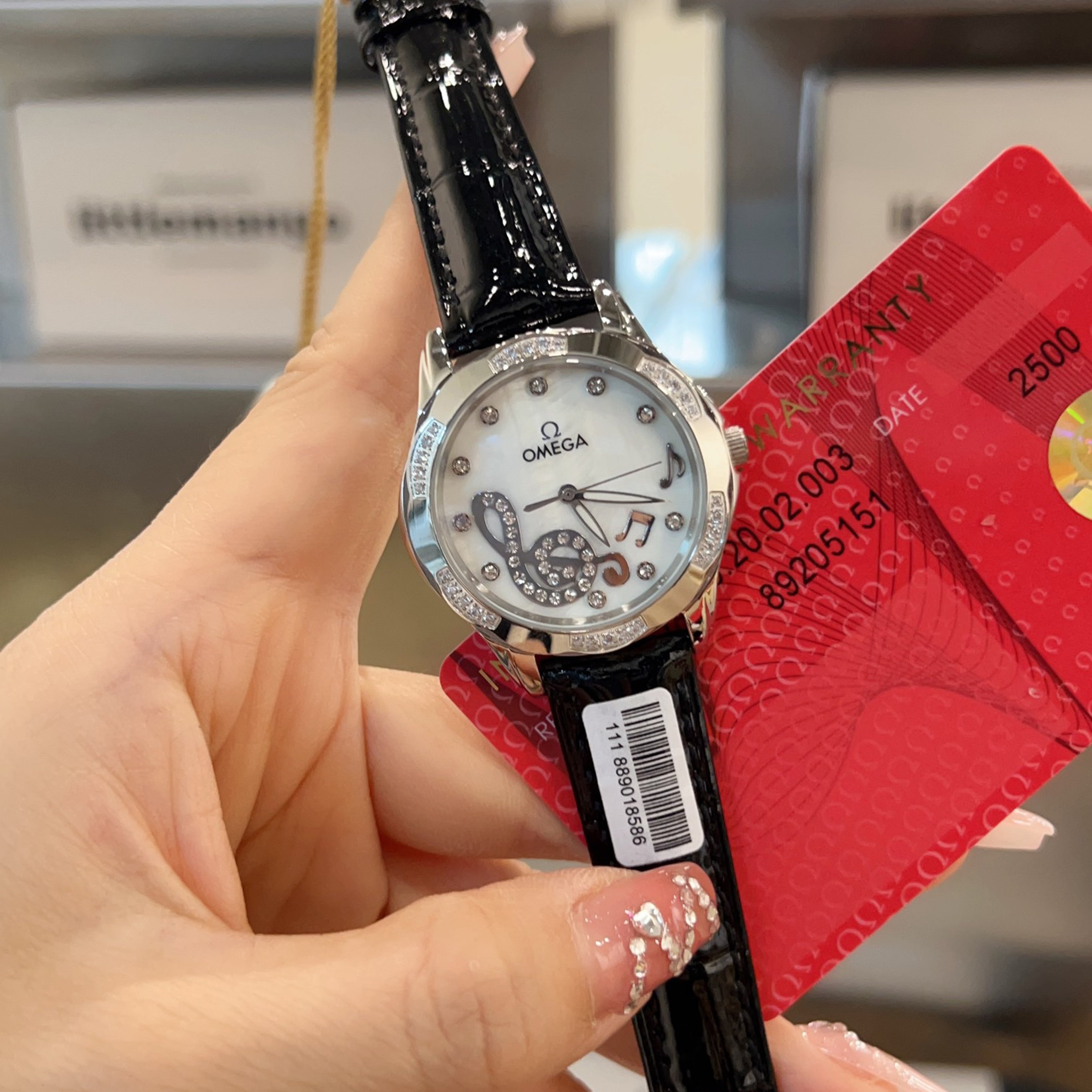 Omeg* - Women's Quartz Watch 36MM