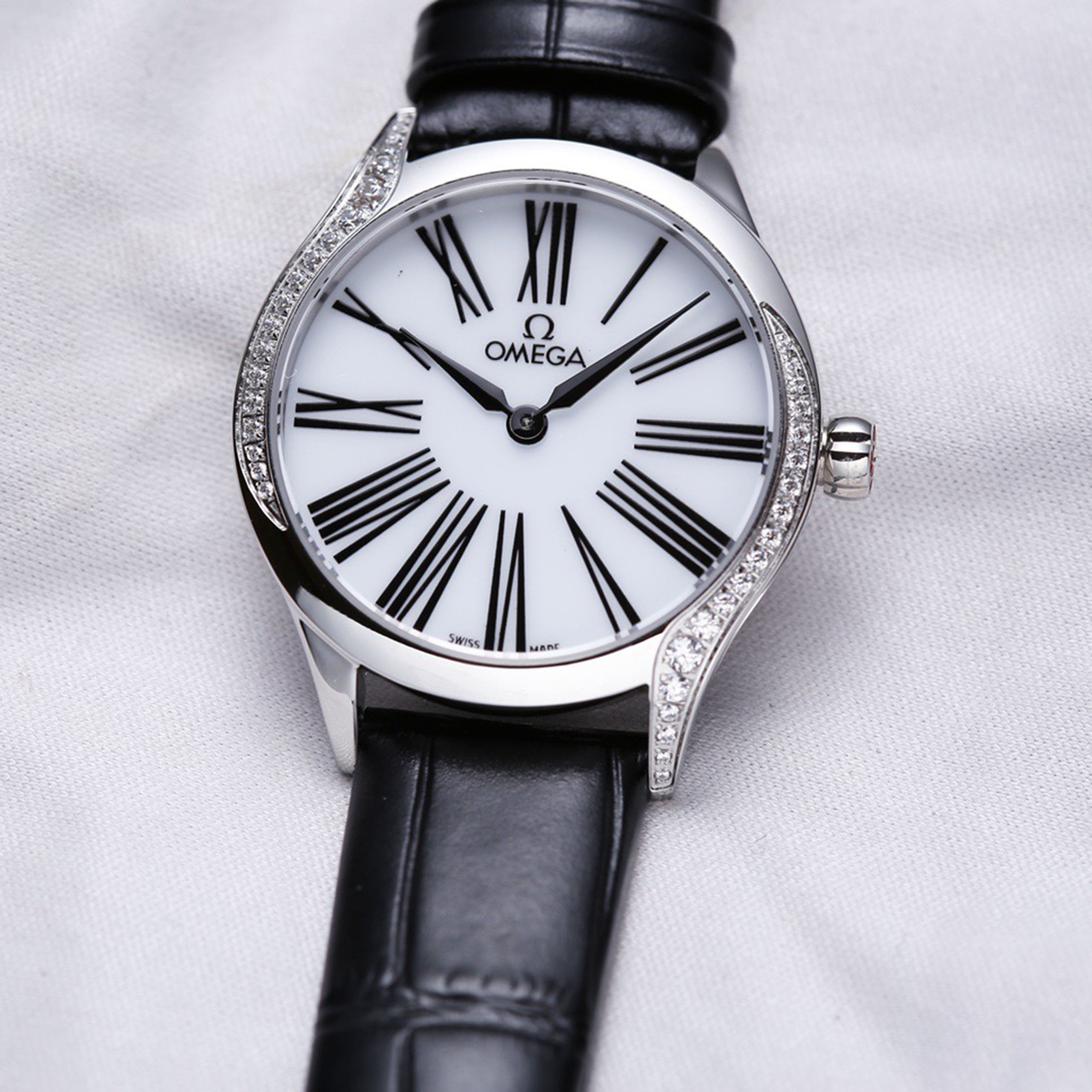 Omeg* De Ville Quartz Ladies Watch 32MM