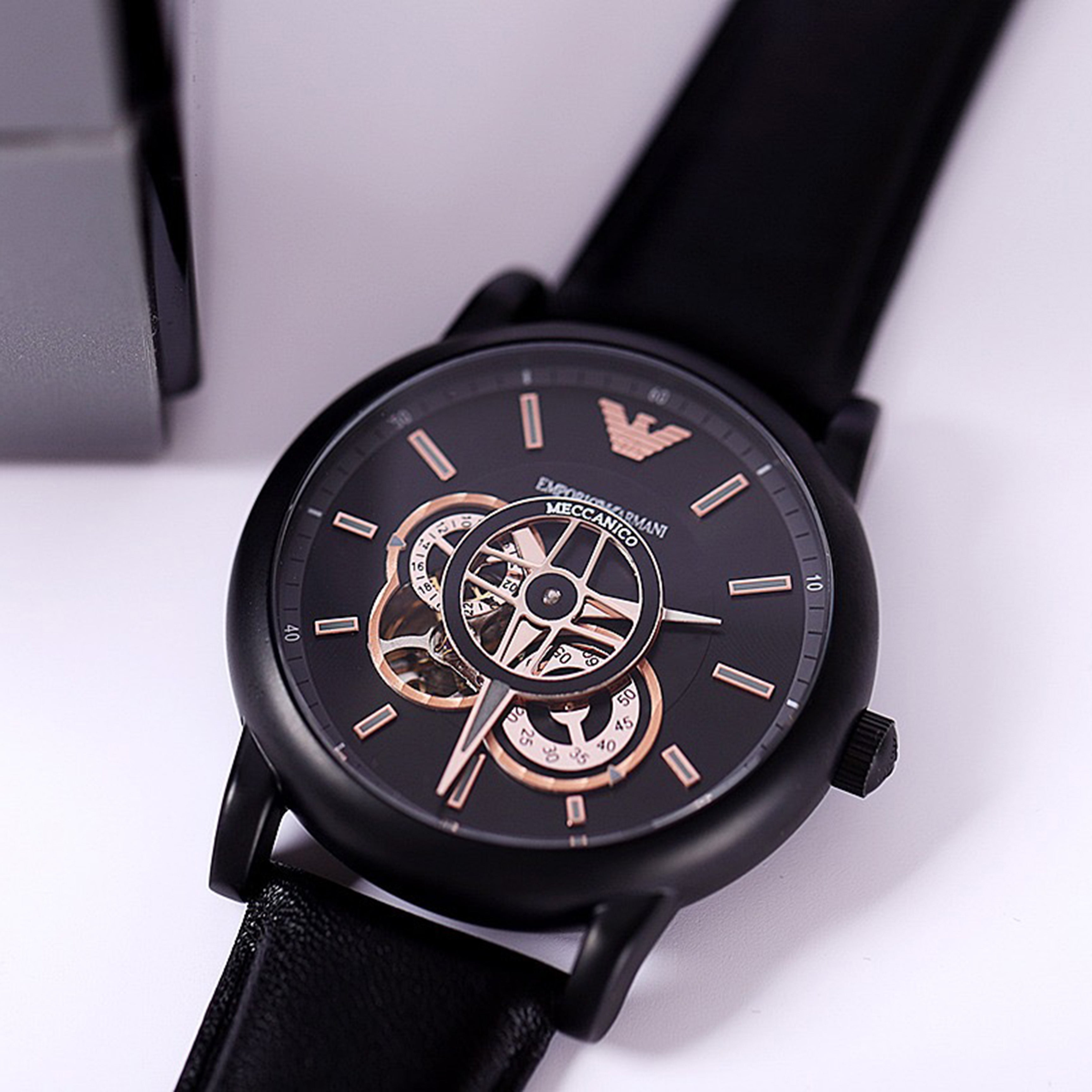 Arma*i Men's Watch
