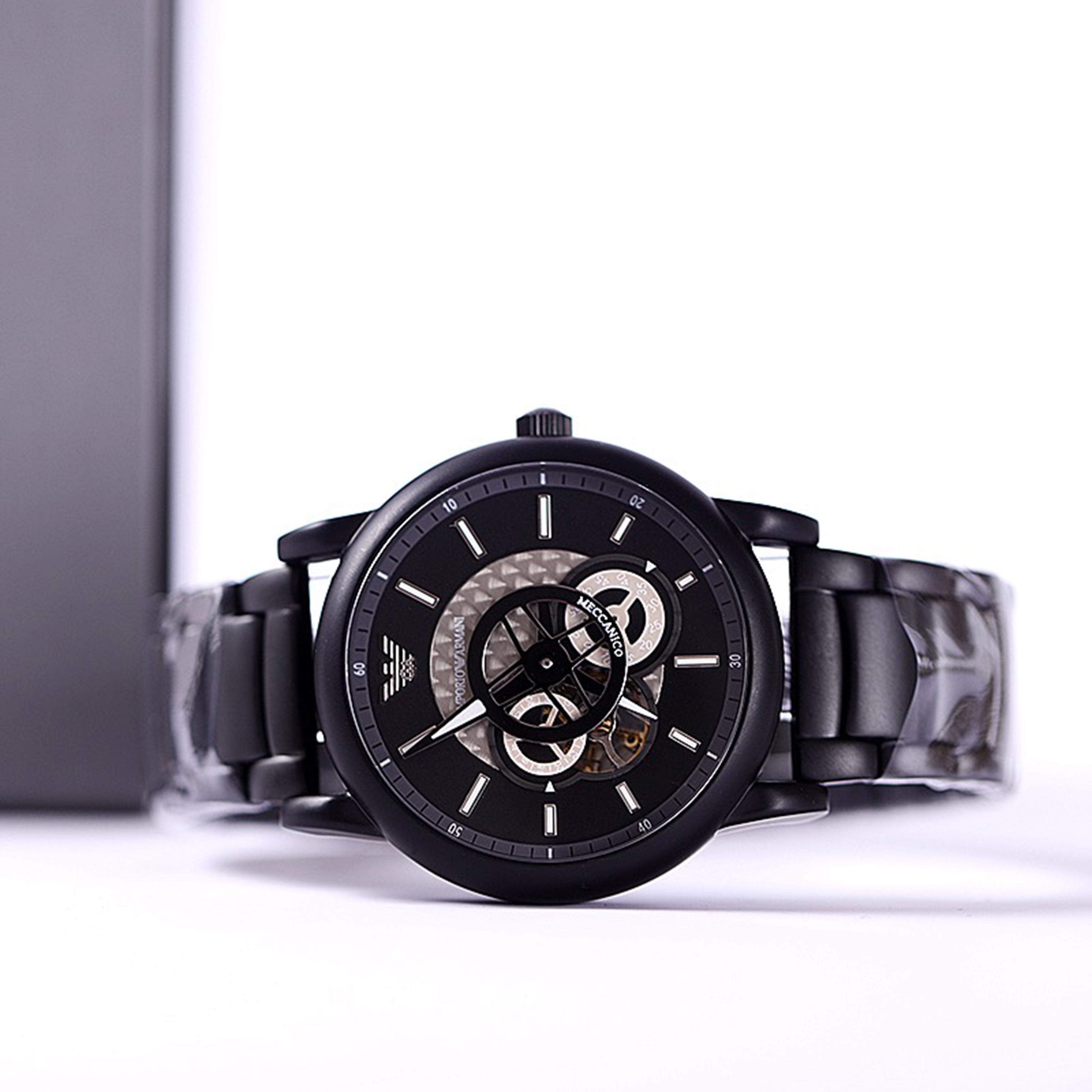 Arma*i Men's Watch