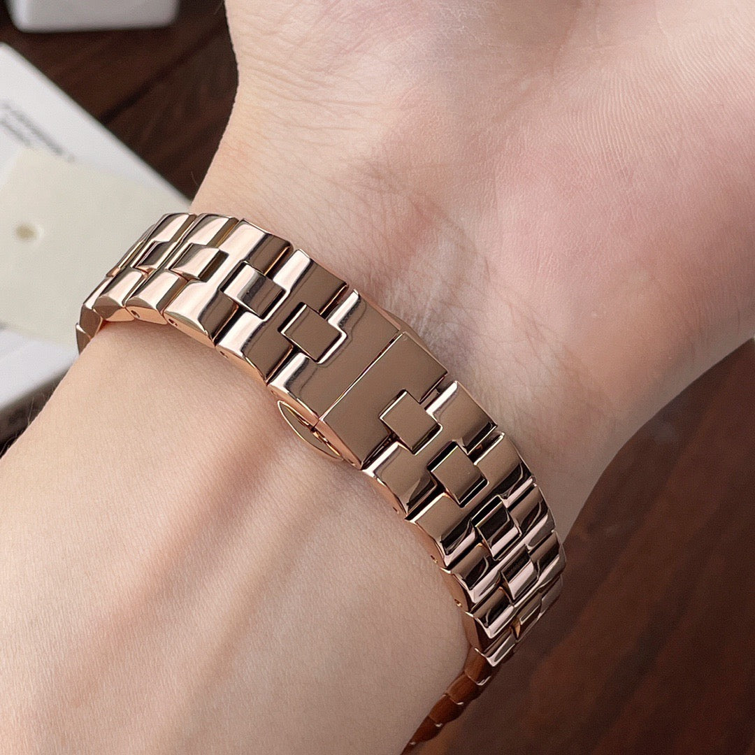 Arma*i Quartz Women's Watch AR11197