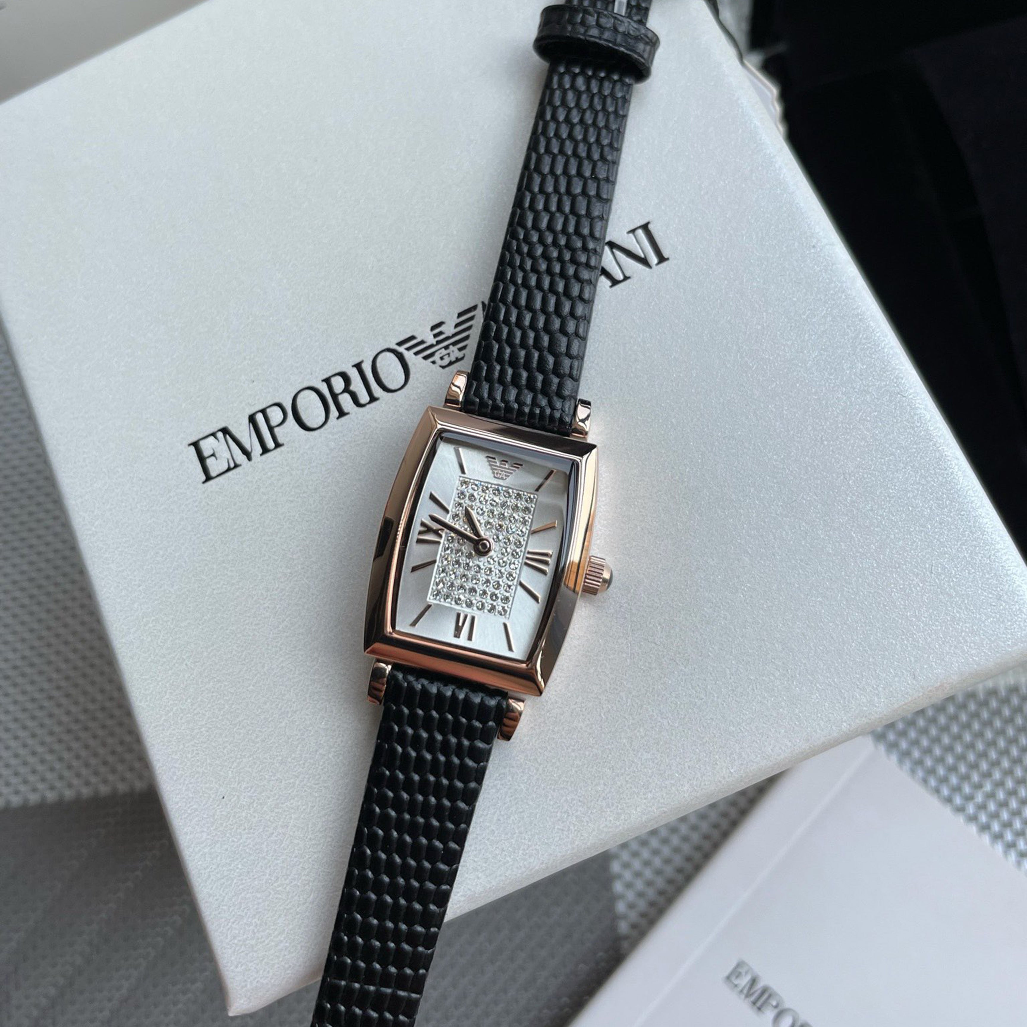 Arma*i Women's Watch 2021 Fall New Arrival Rose Gold - Model AR11406