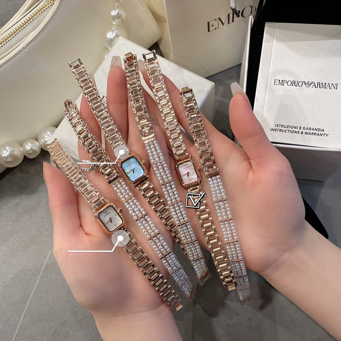 Arma*i Women's Set AR11323