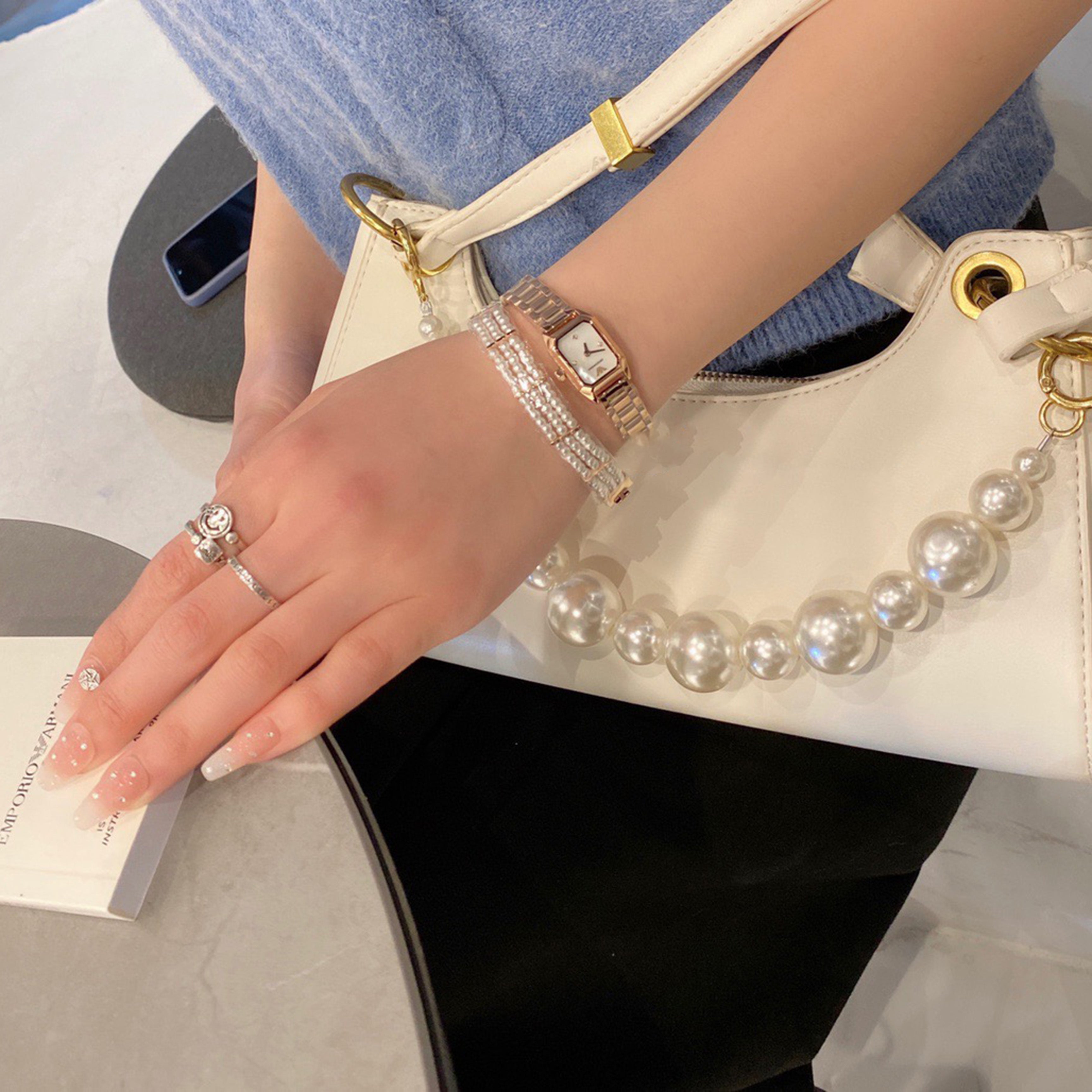 Arma*i Women's Set AR11323