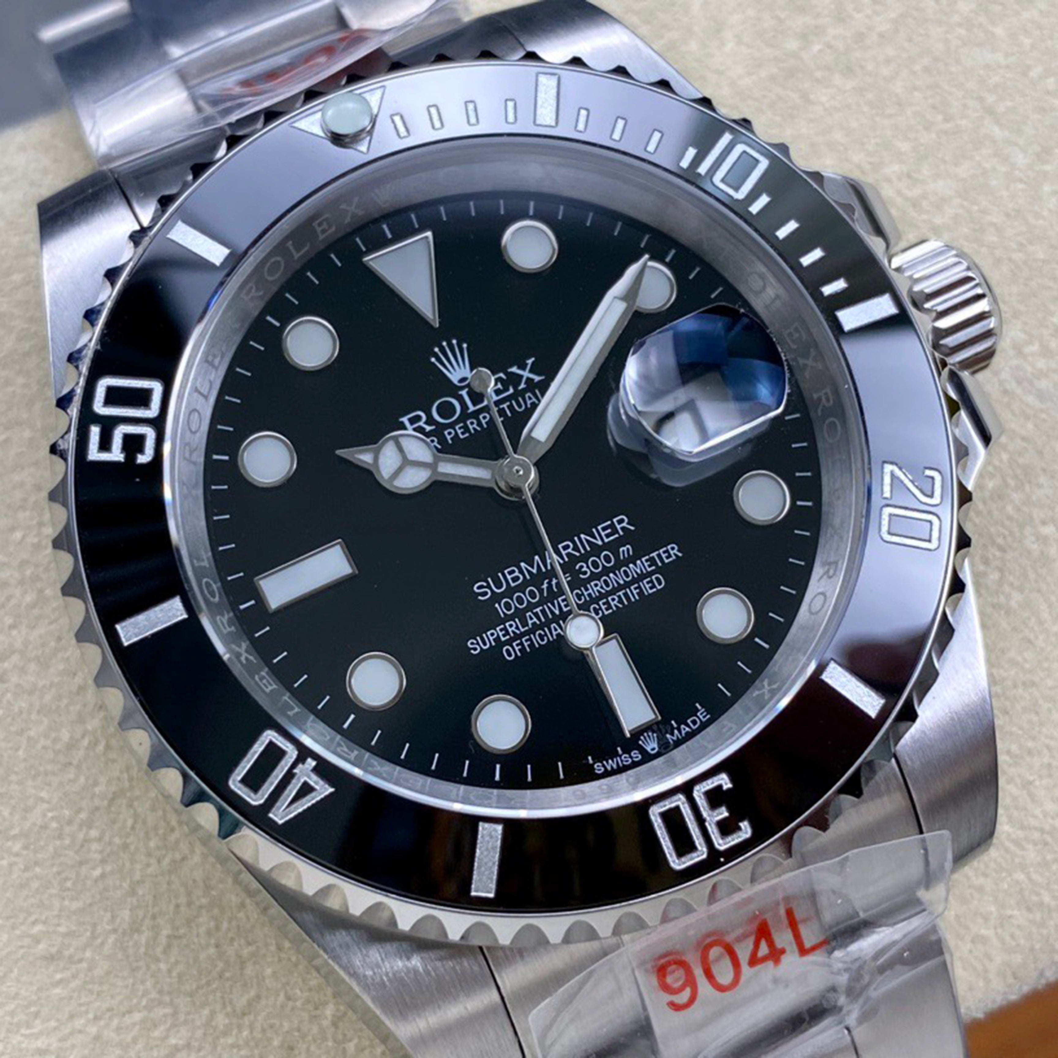 Rol*x - New Green Submariner