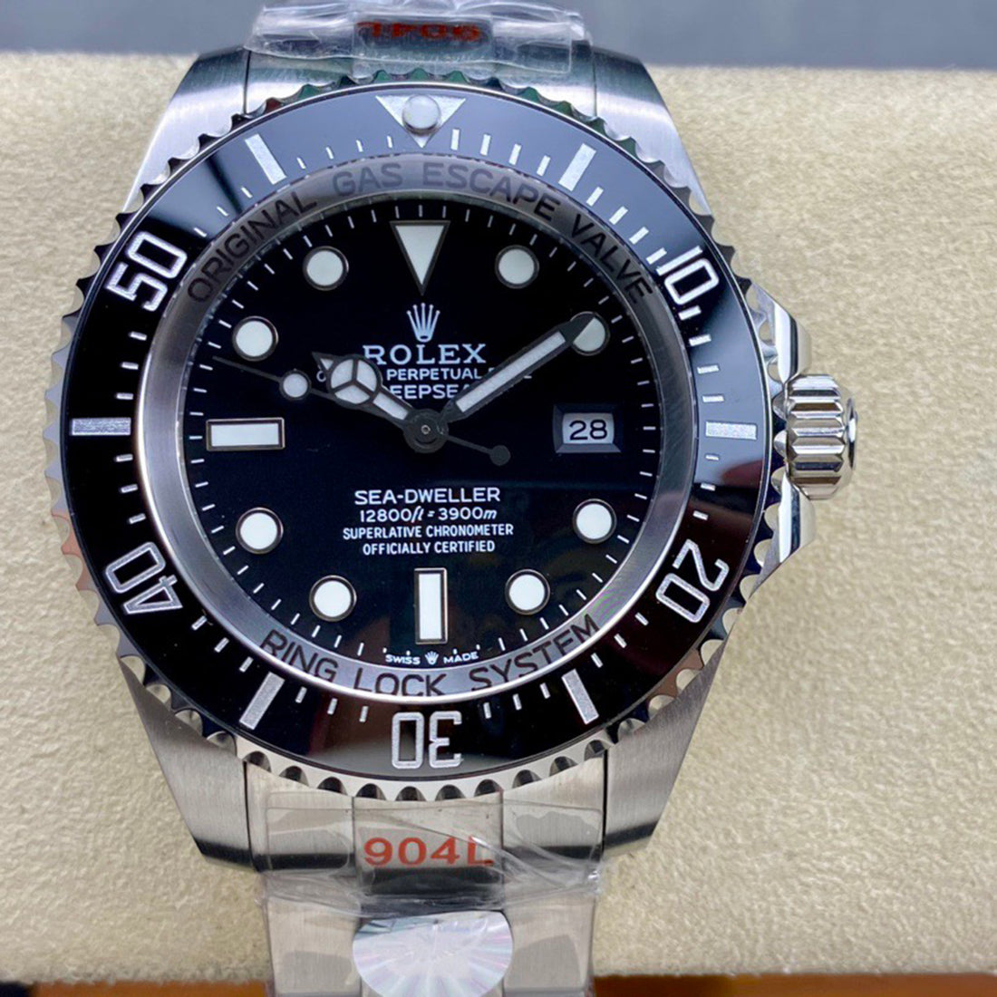 Rol*x SEA Sea-Dweller, Gradient Sea-Dweller, Non-Date Sea-Dweller, Deepsea Model, 44mm Oversized Men's Watch