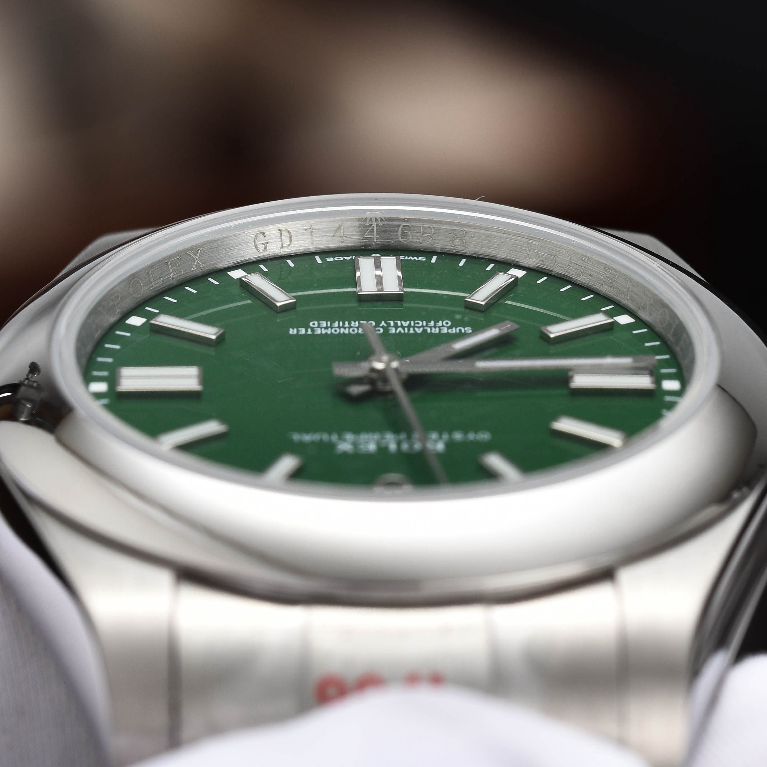 Rol*x Oyster Perpetual 41, 31mm Exclusive Offer