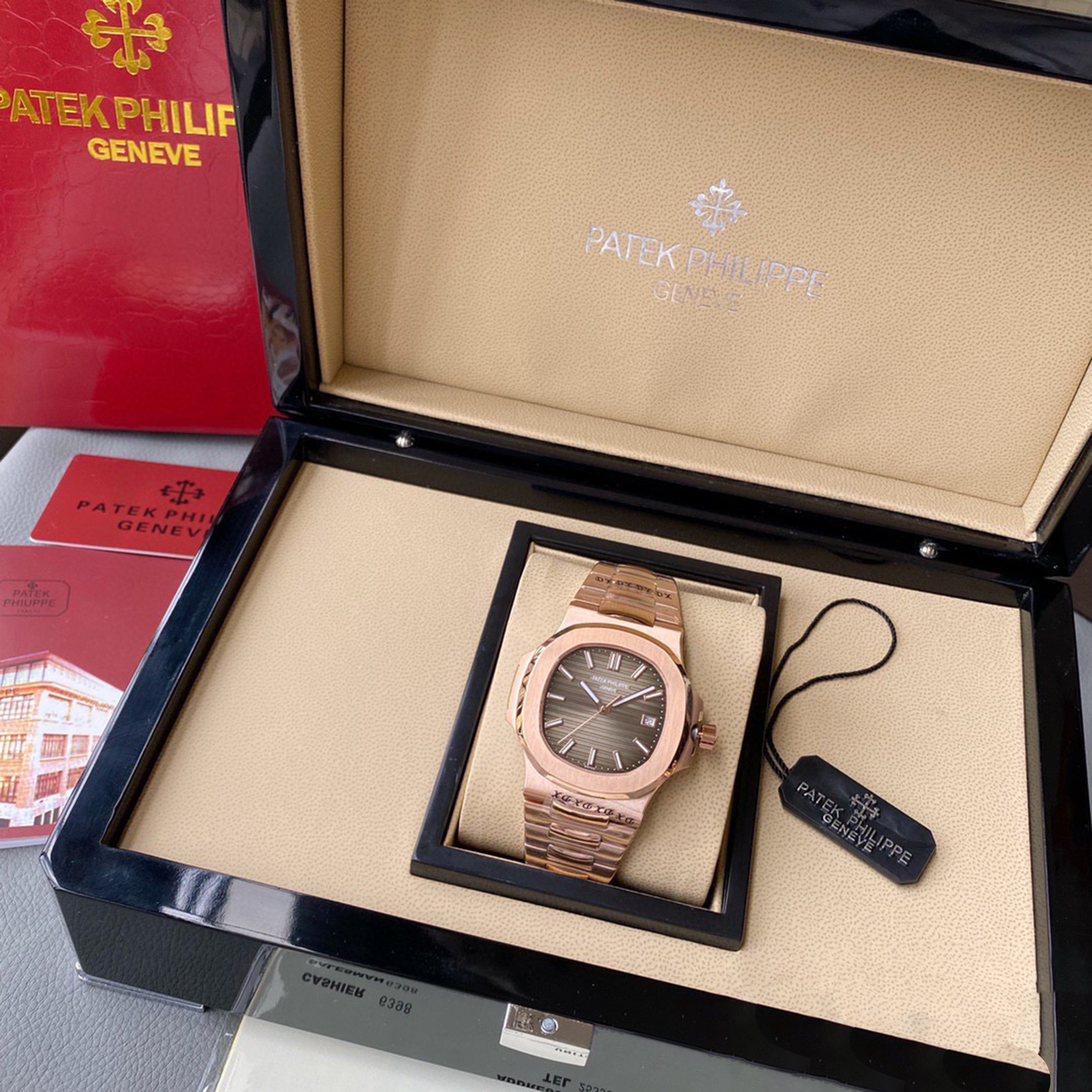 Pat*k Philippe Nautilus Ref. 5711