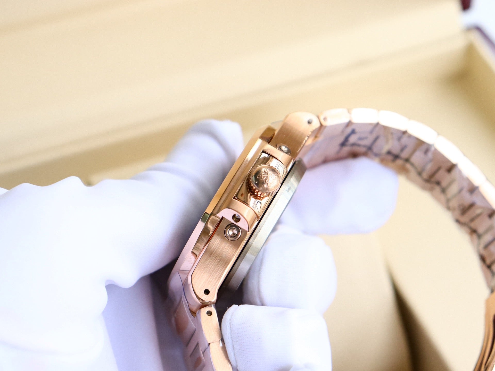 Pat*k Philippe Nautilus Multifunction Watch