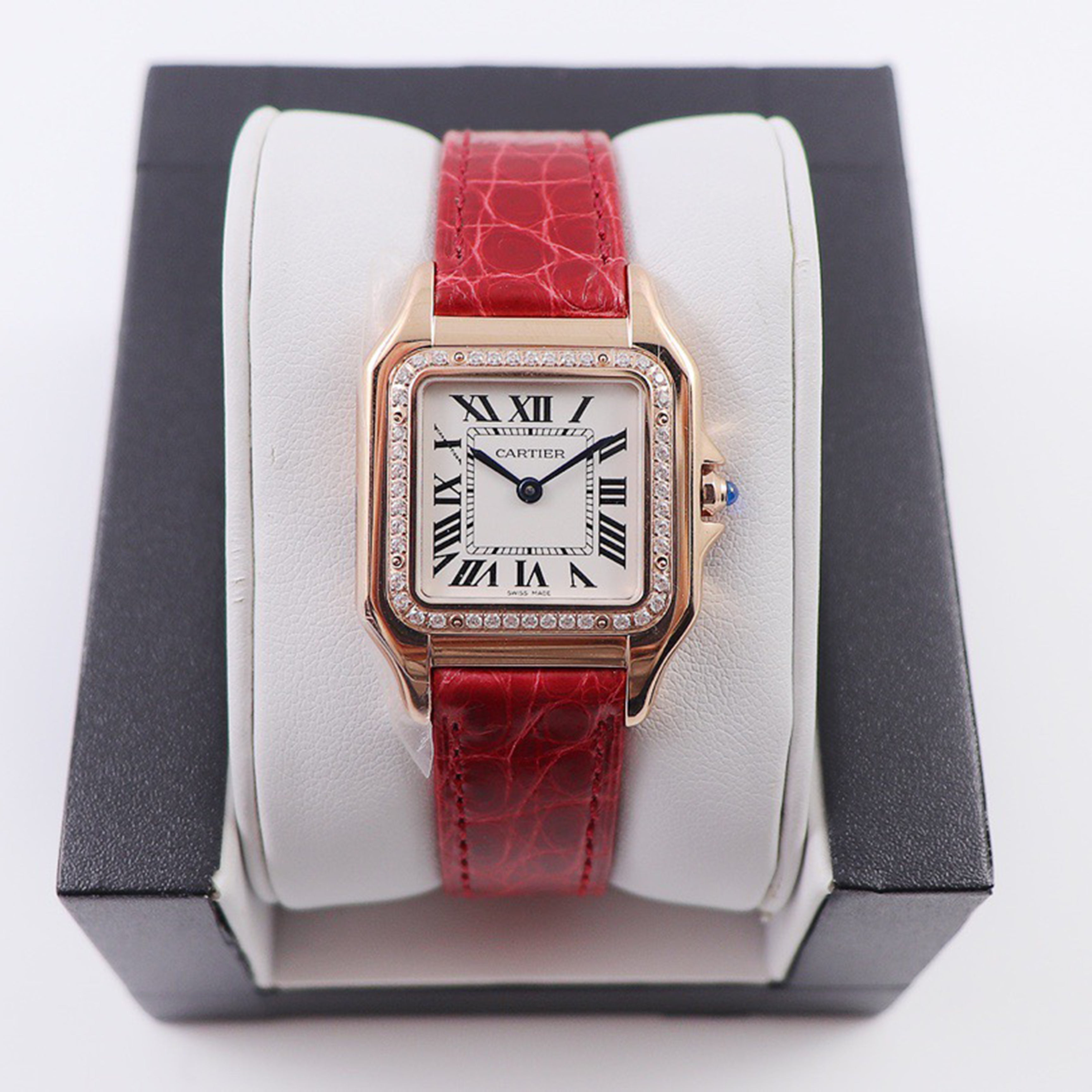 Carti*r Panthère Watch