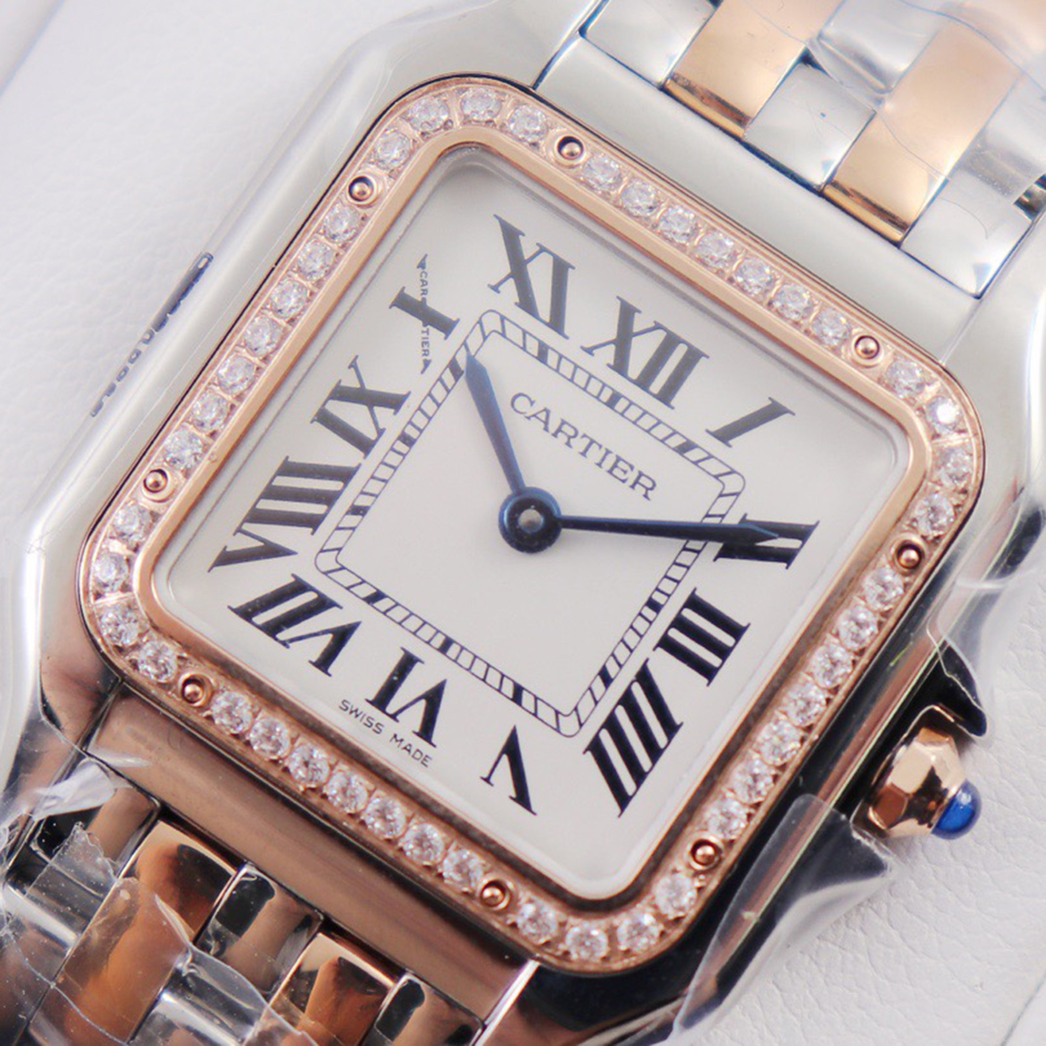 Carti*r Panthère Watch