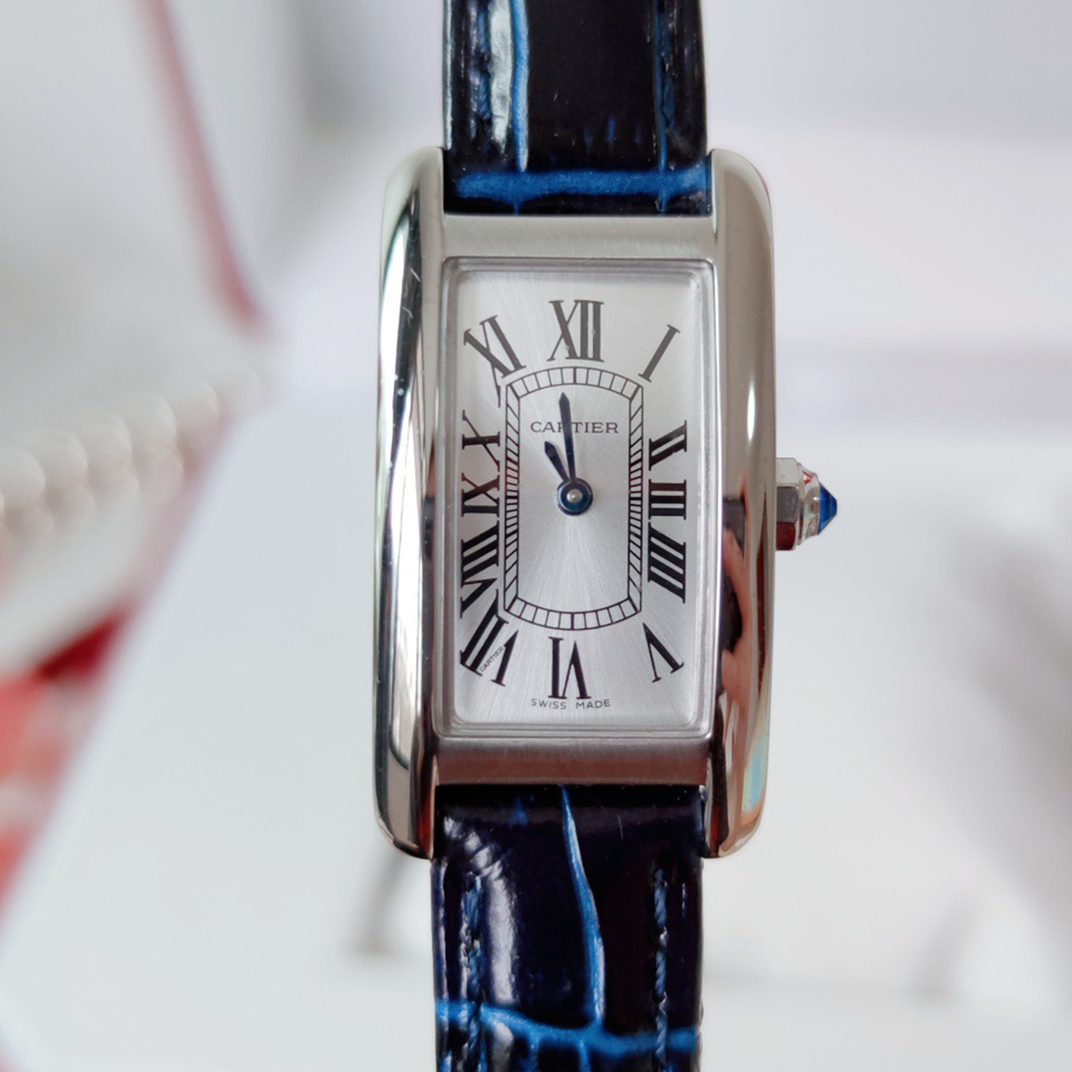 Carti*r Tank Américaine Watch, Small Size