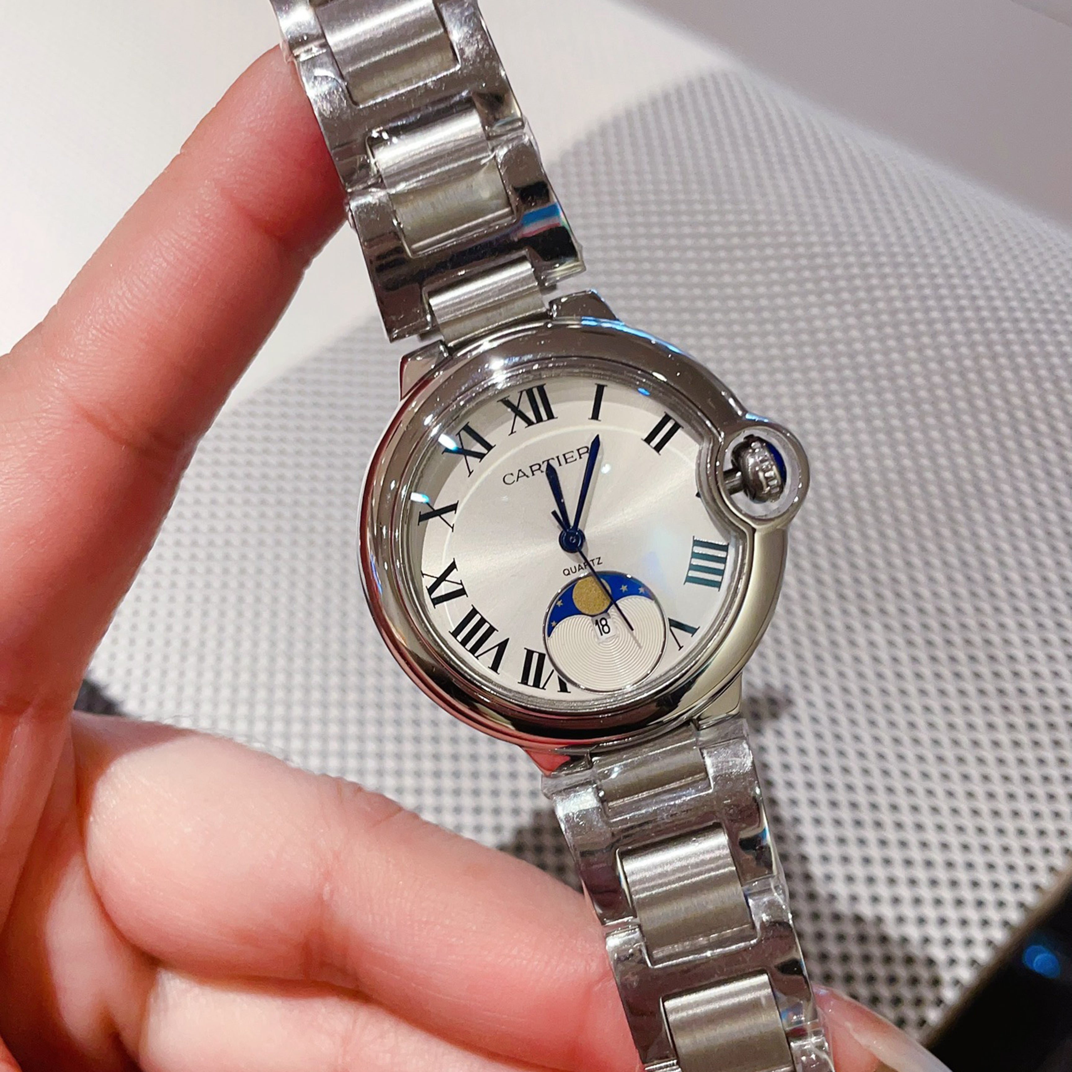 Carti*r Ballon Bleu Luxury Collection, Versatile 33mm Size