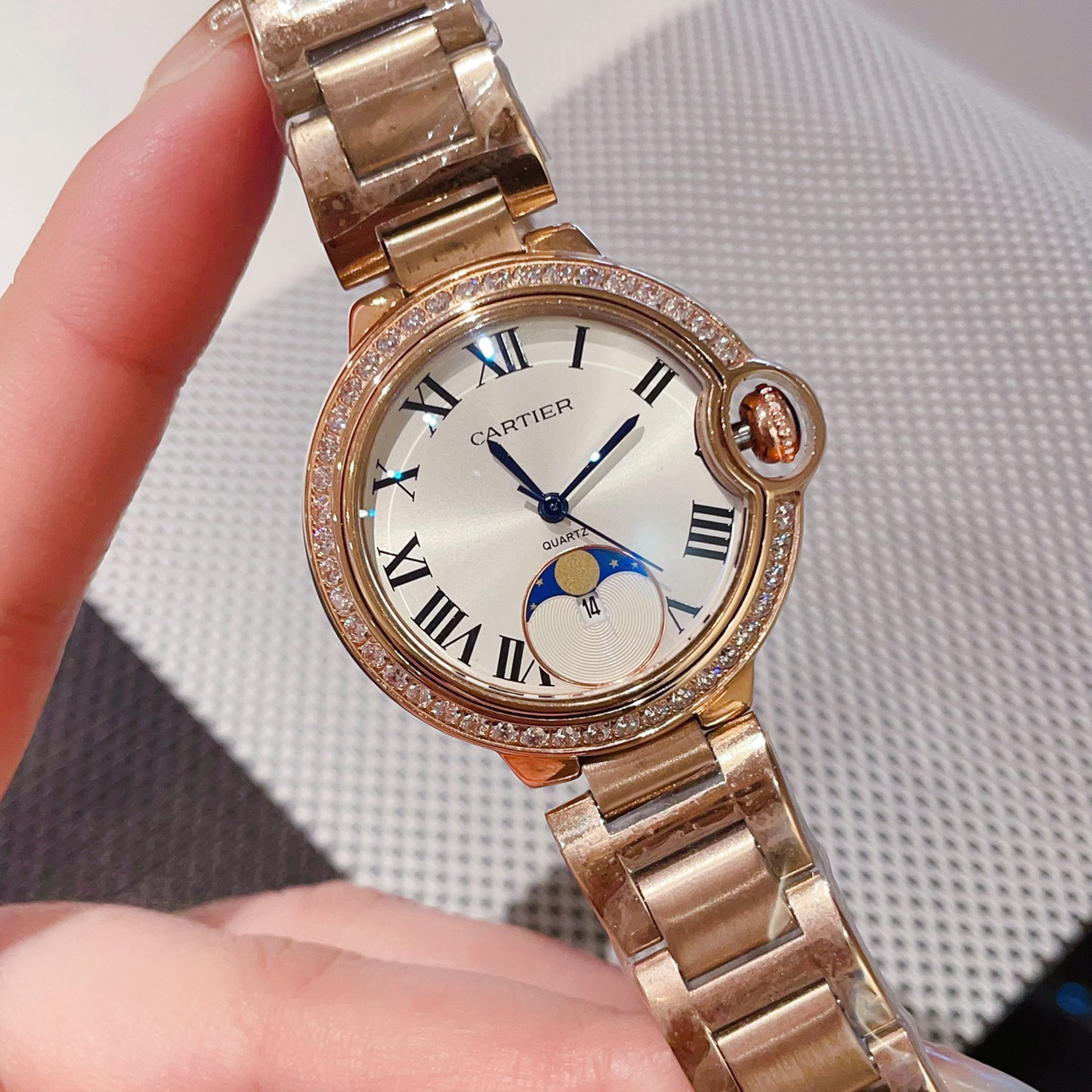 Carti*r - The New Ronde Must Collection