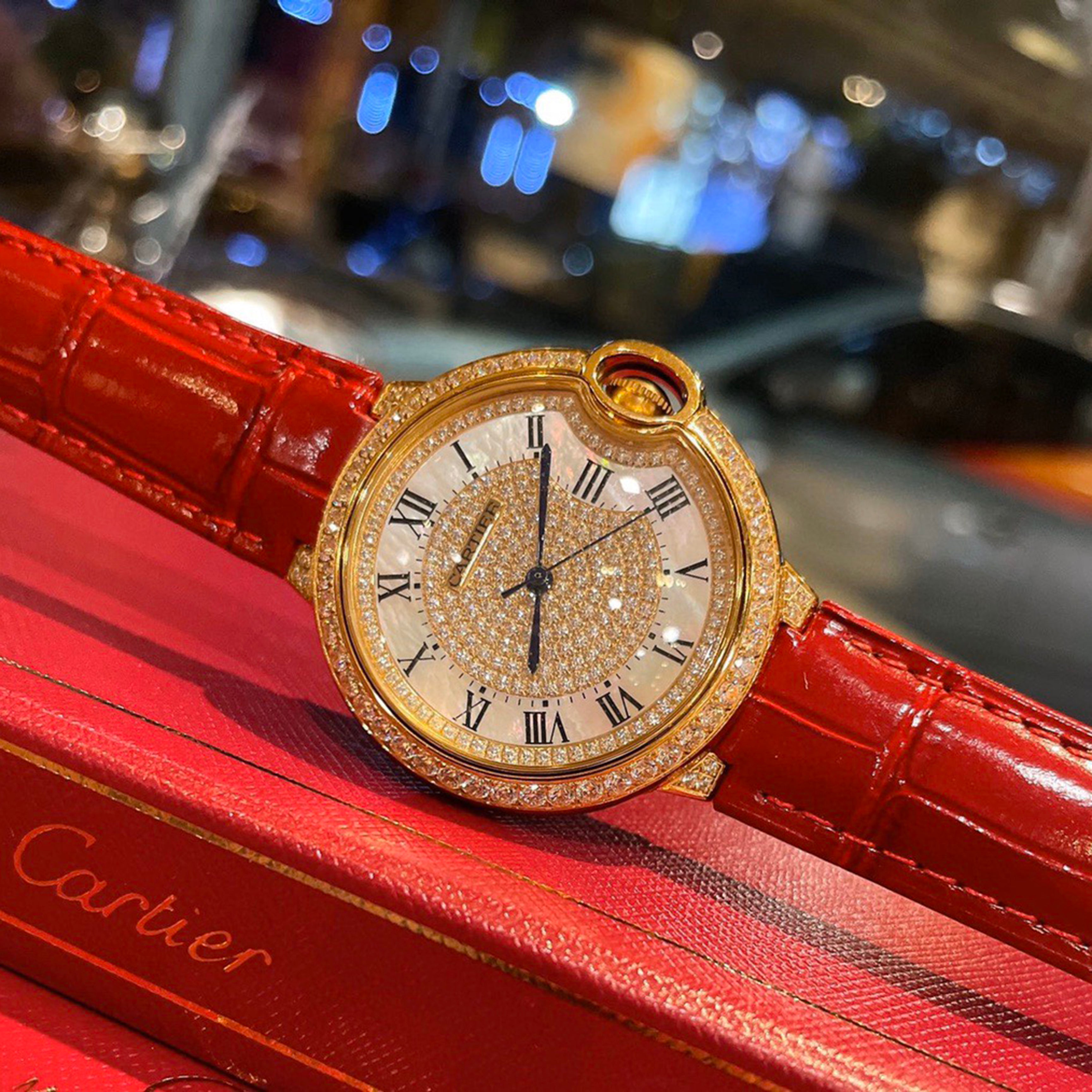 Carti*r Diamond-Set Ladies Watch