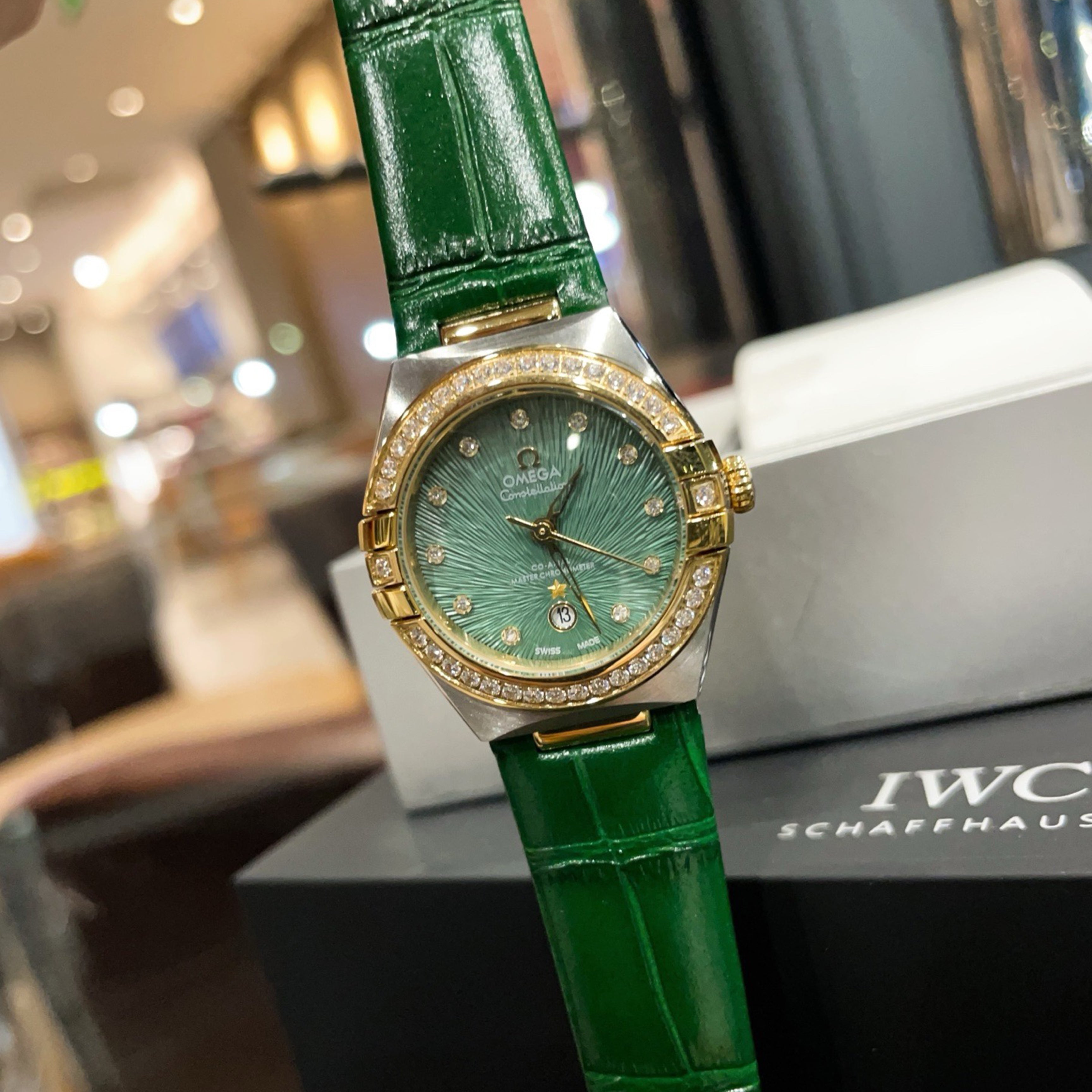 Omeg*- Fifth Generation Constellation Ladies' 29mm