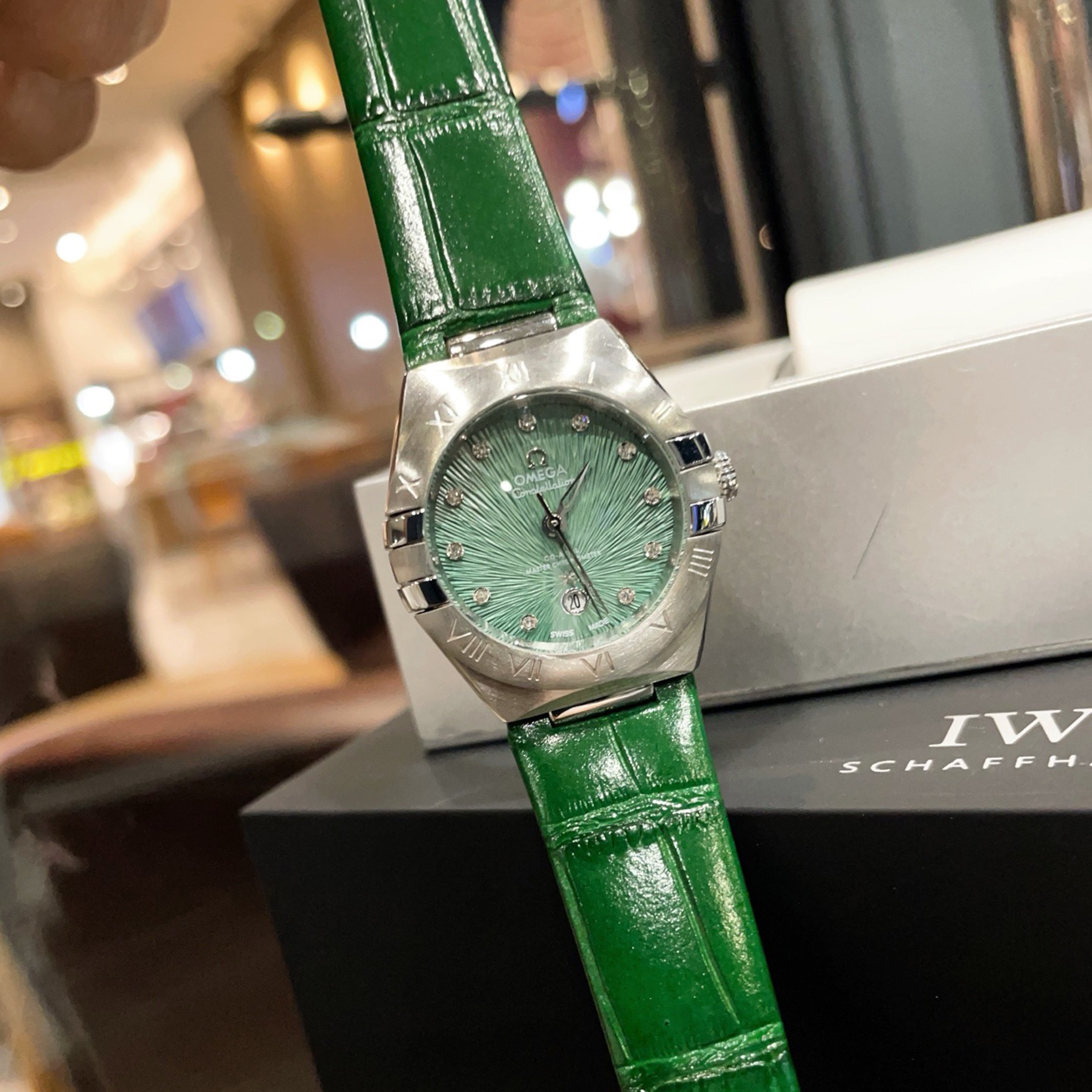 Omeg*- Fifth Generation Constellation Ladies' 29mm