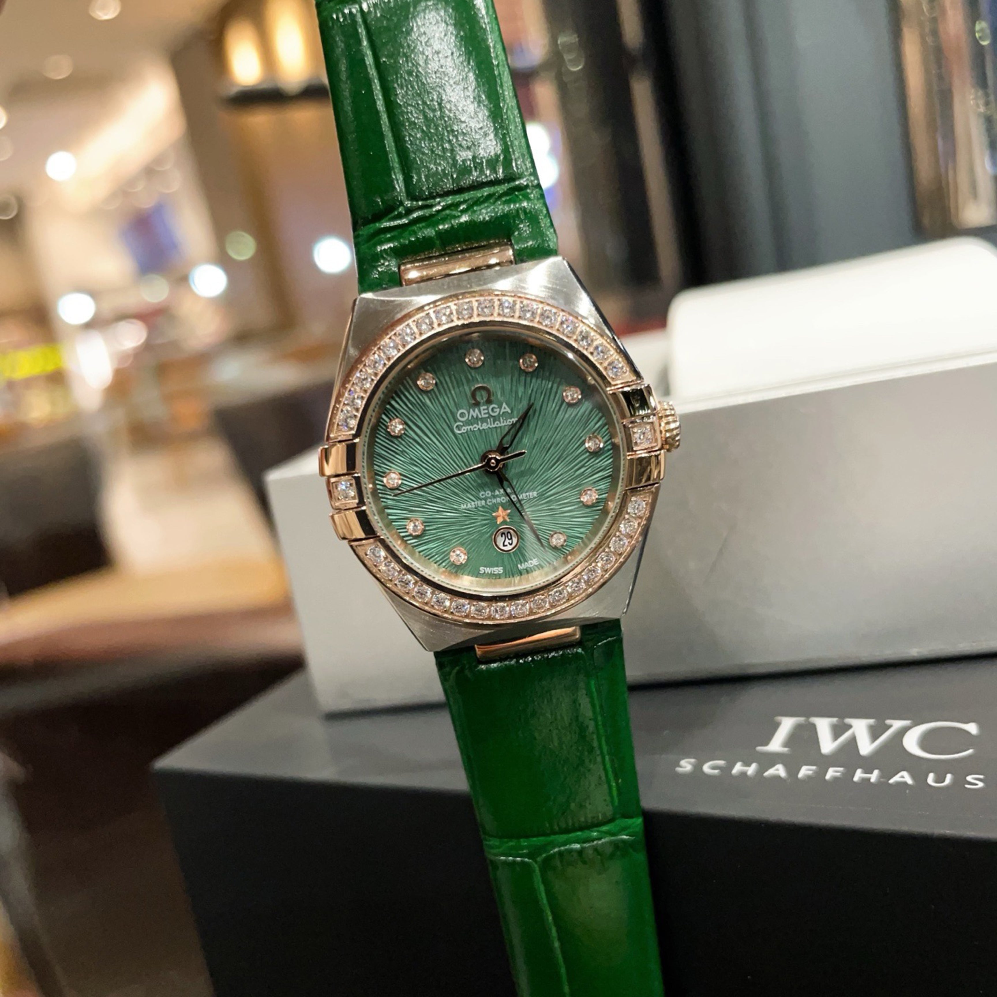 Omeg*- Fifth Generation Constellation Ladies' 29mm