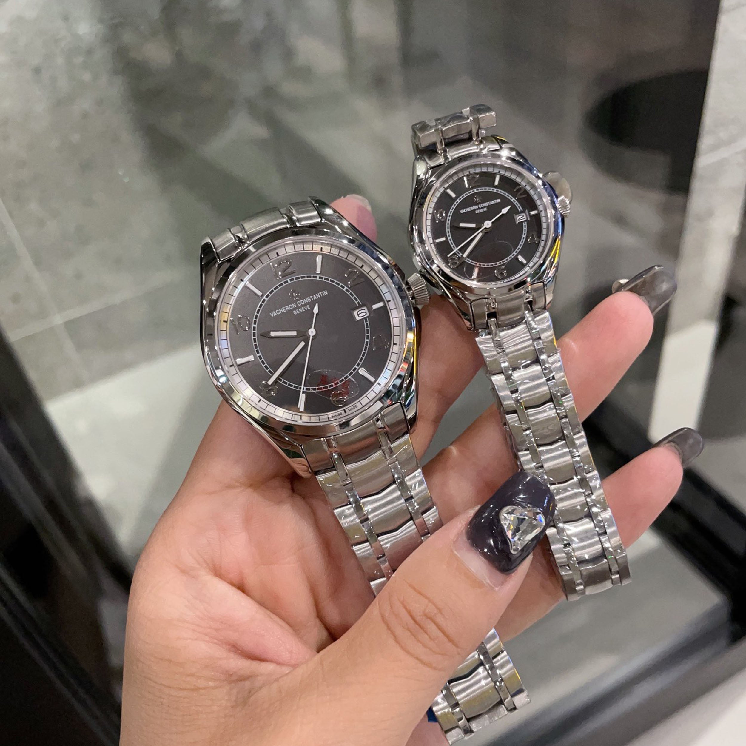 Vacher*n Constantin - Exquisite Couple's Watch Set