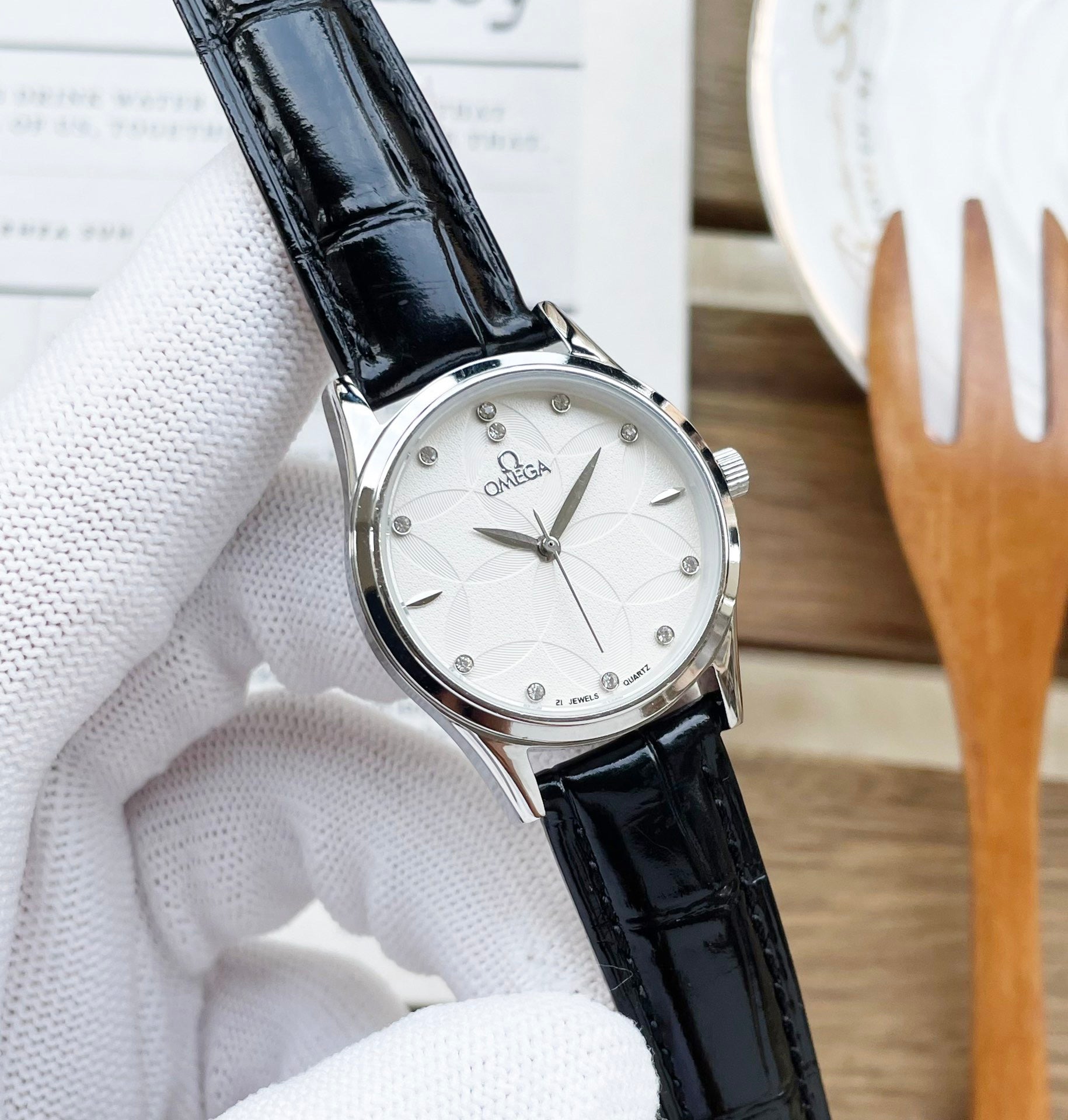 Omeg* - Newest Ladies' Fashion Watch