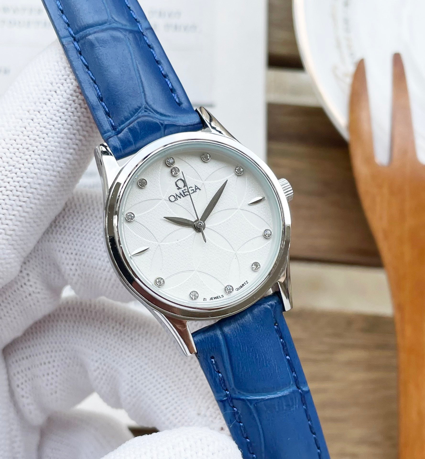 Omeg* - Newest Ladies' Fashion Watch