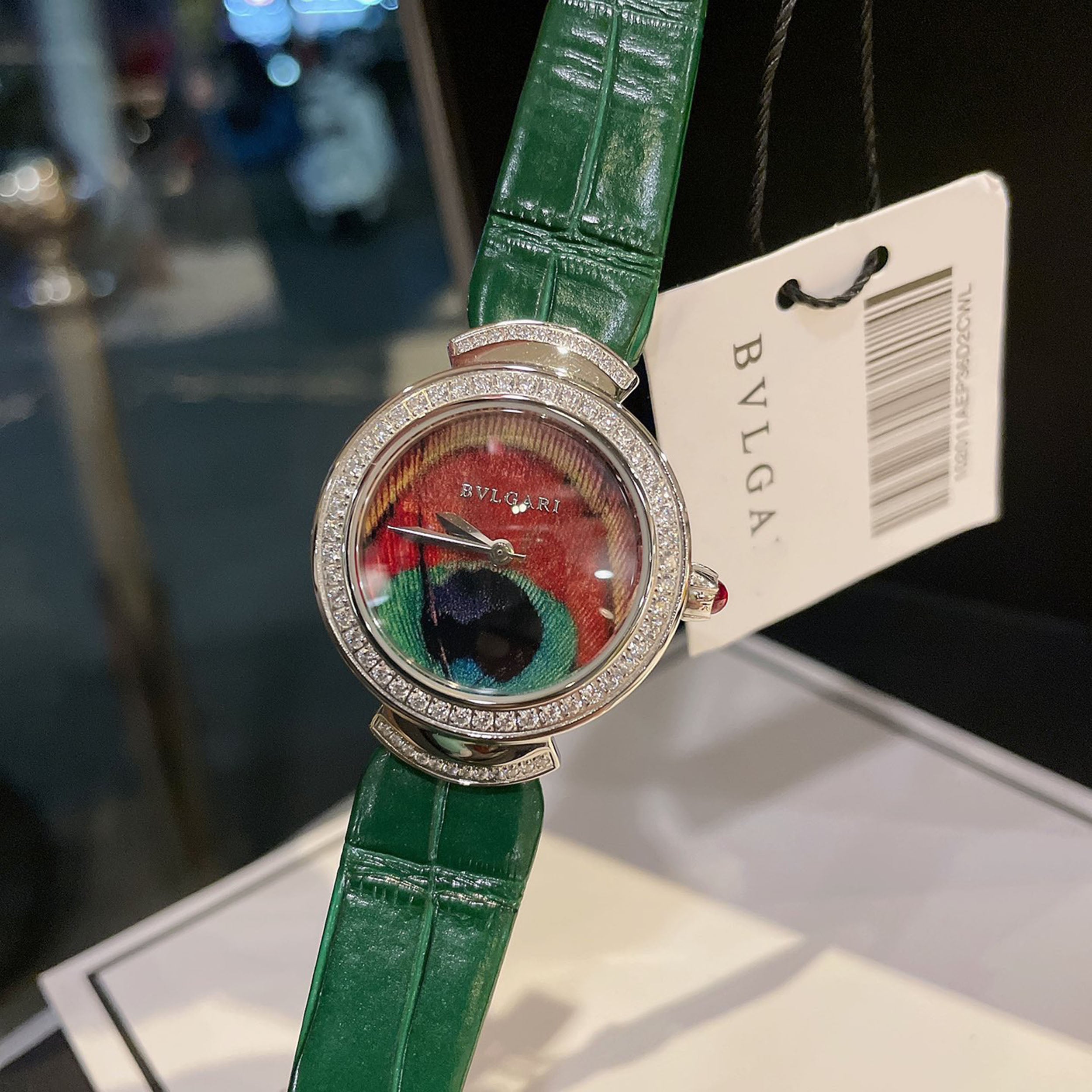 Bvlga*i - Luxury Jewelry Collection Exquisite Timepiece