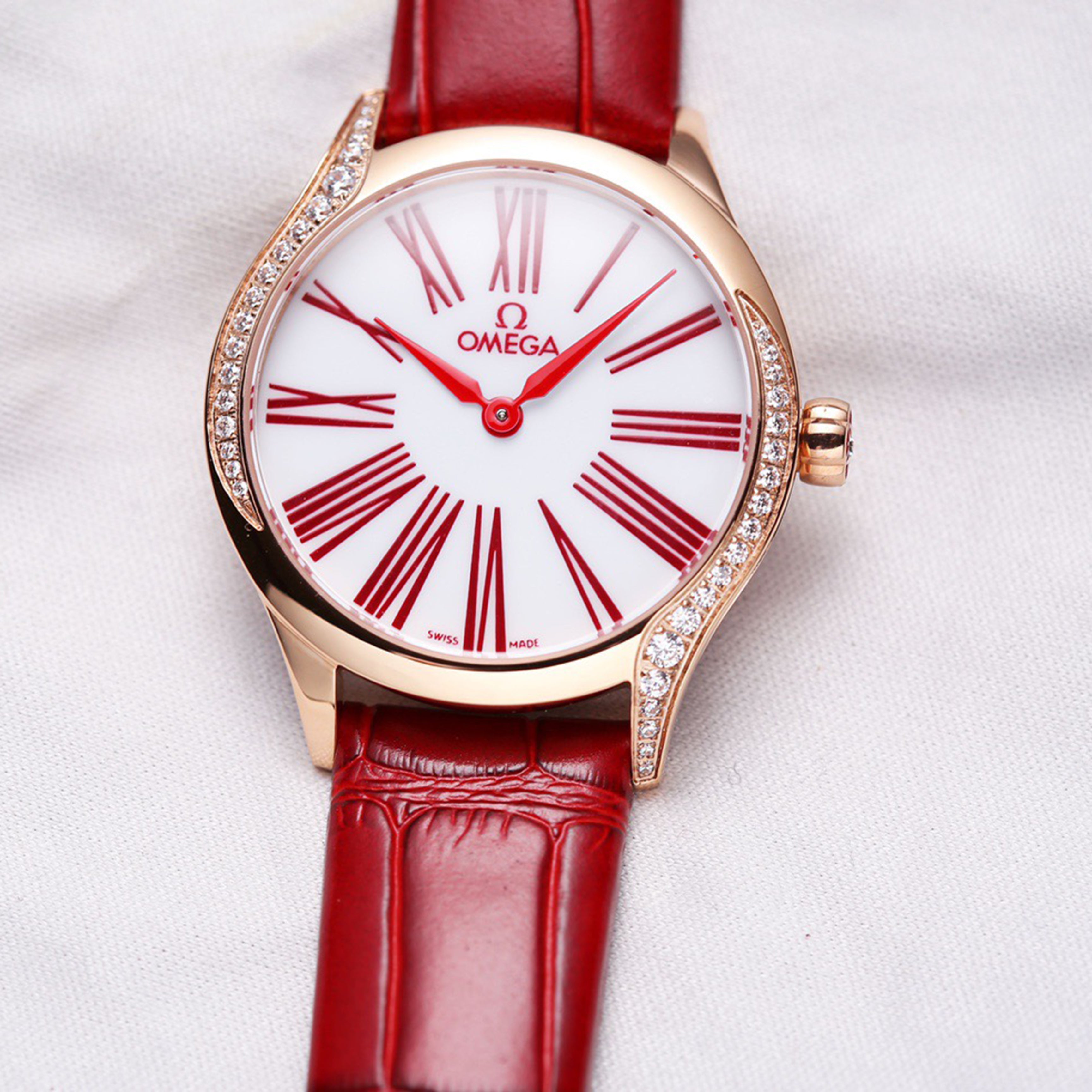 Omeg* De Ville Quartz Ladies Watch 32MM