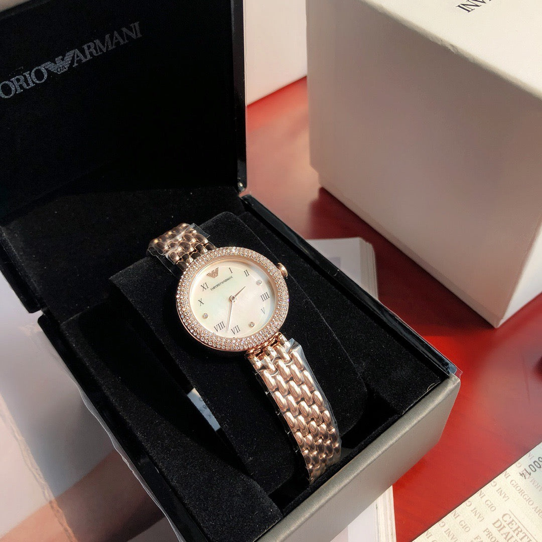 Arma*i - Fashion Casual Ladies' Watch with Steel Bracelet