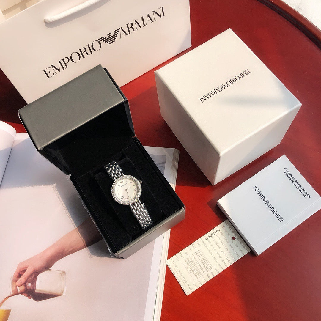 Arma*i - Fashion Casual Ladies' Watch with Steel Bracelet