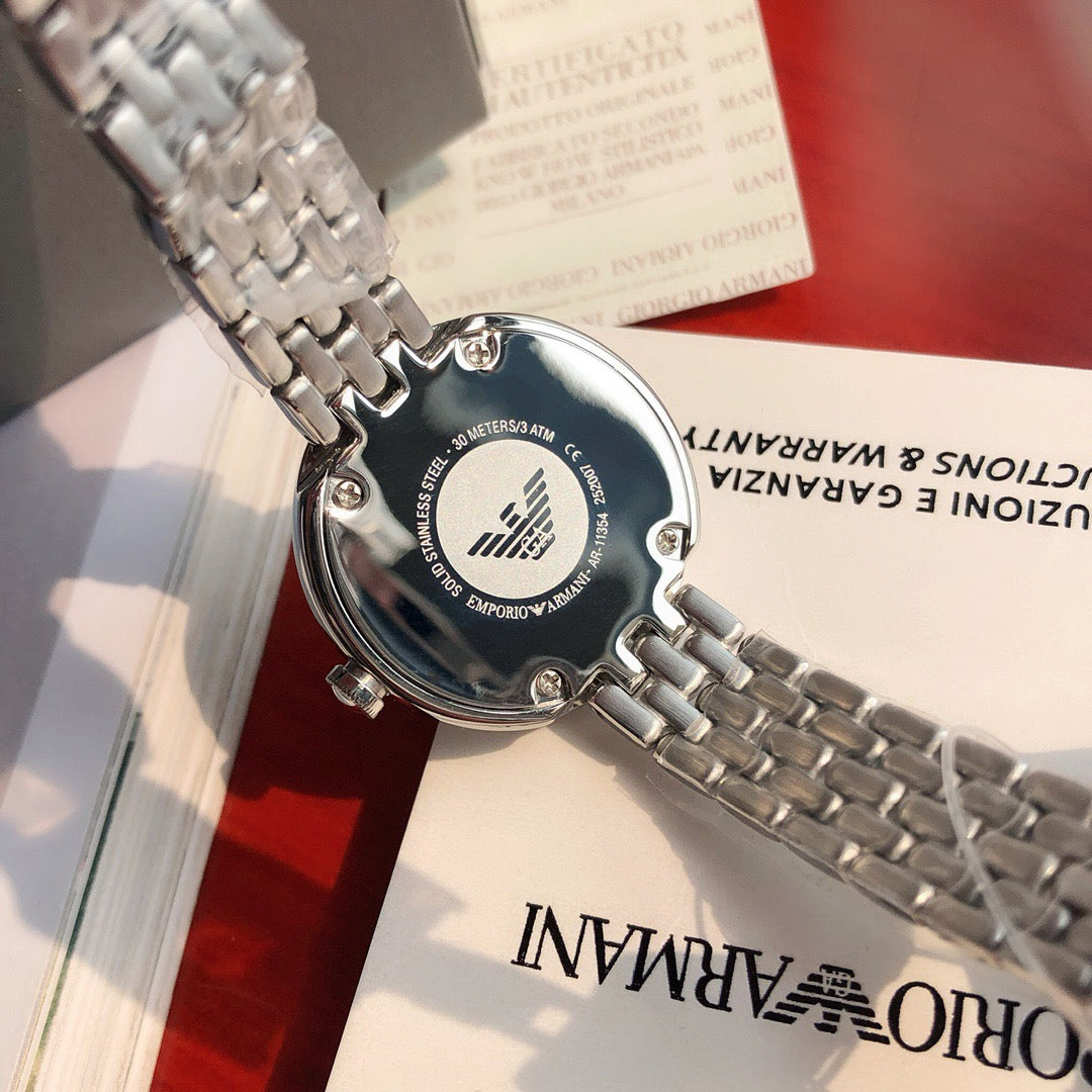 Arma*i - Fashion Casual Ladies' Watch with Steel Bracelet