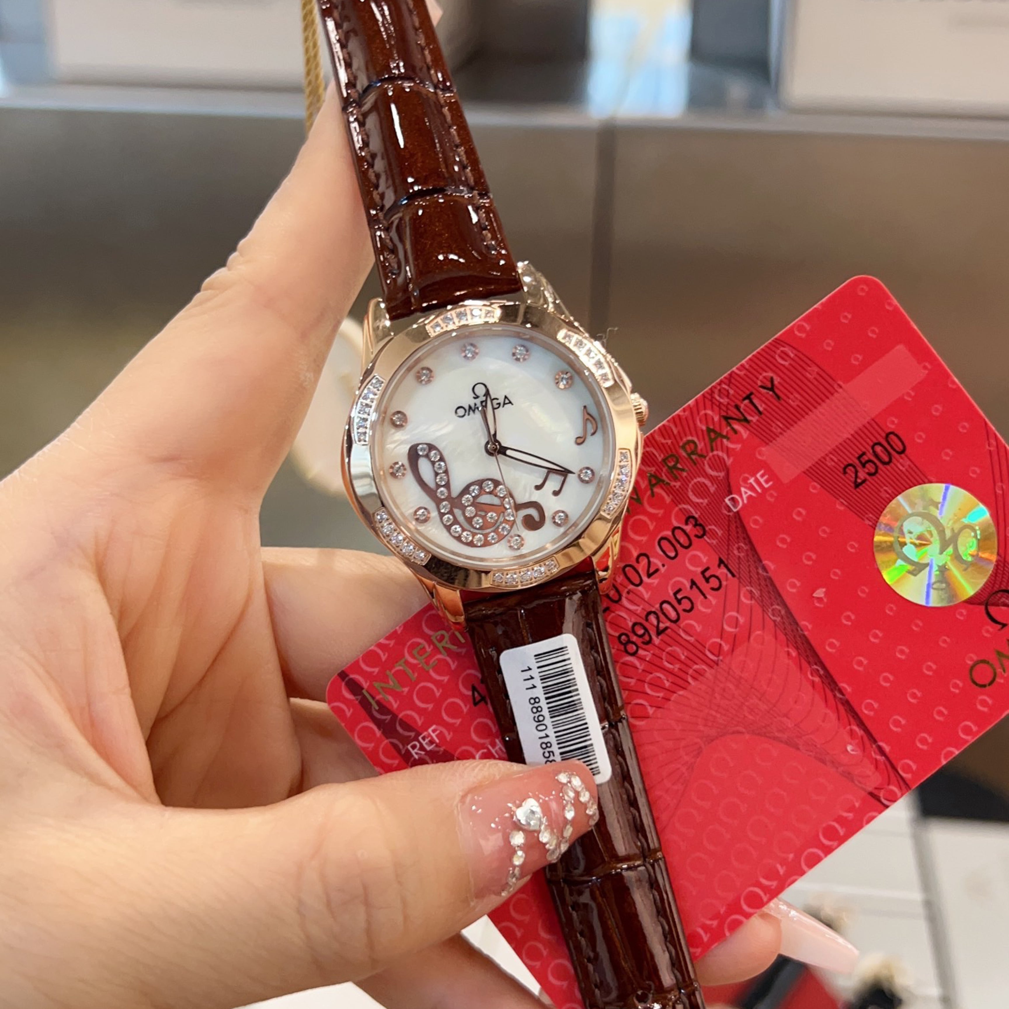 Omeg* - Women's Quartz Watch 36MM