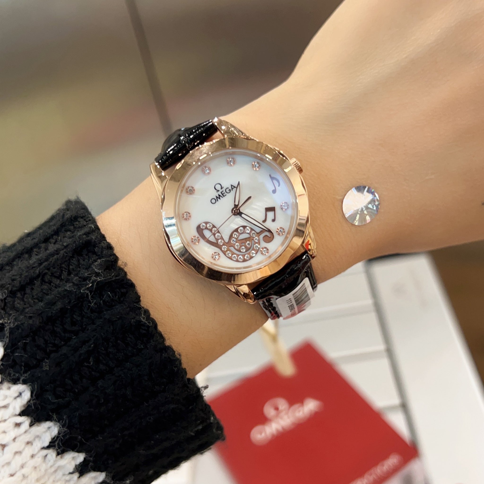 Omeg* - Women's Quartz Watch 36MM